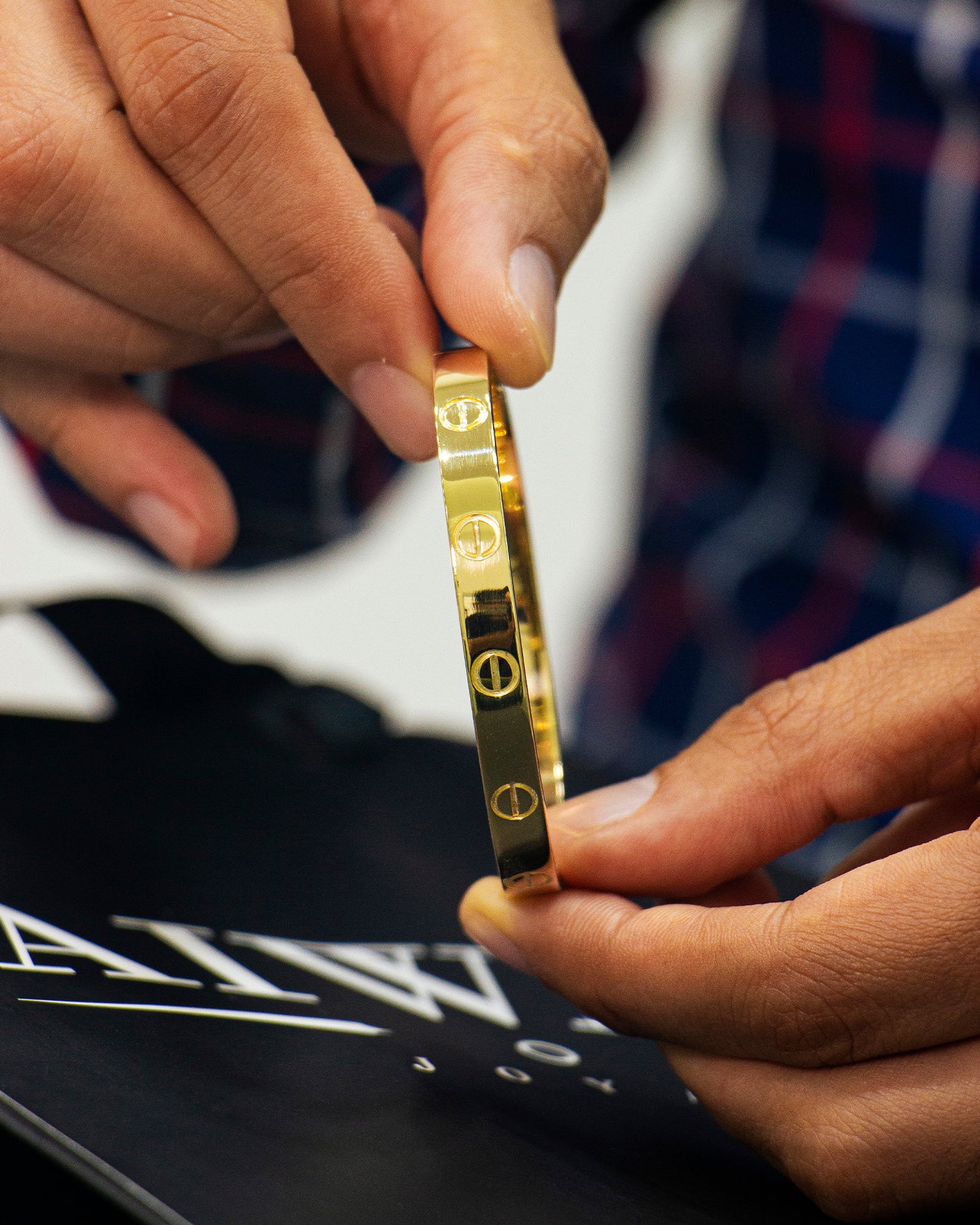 Brazalete de Tornillos