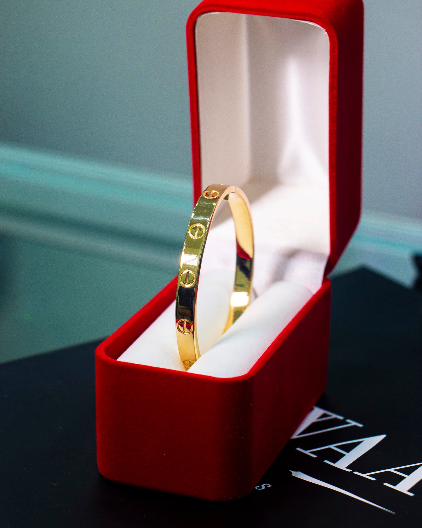 Brazalete de Tornillos