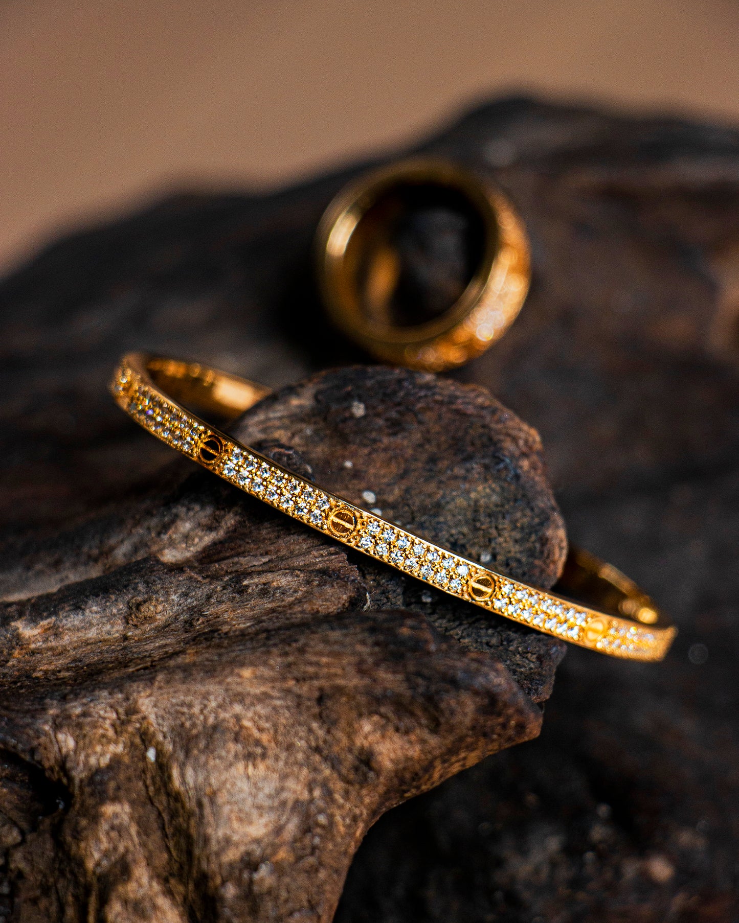 Brazalete de Tornillos Full Diamantes