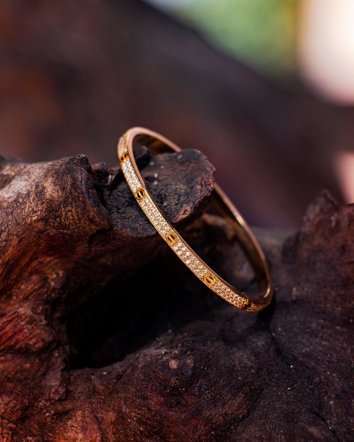 Brazalete de Tornillos Full Diamantes